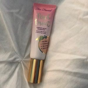 Peach perfect foundation (snow)